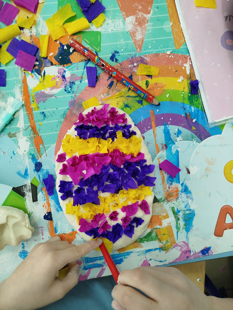 Wielkanocne dekoracje - zajęcia plastyczne